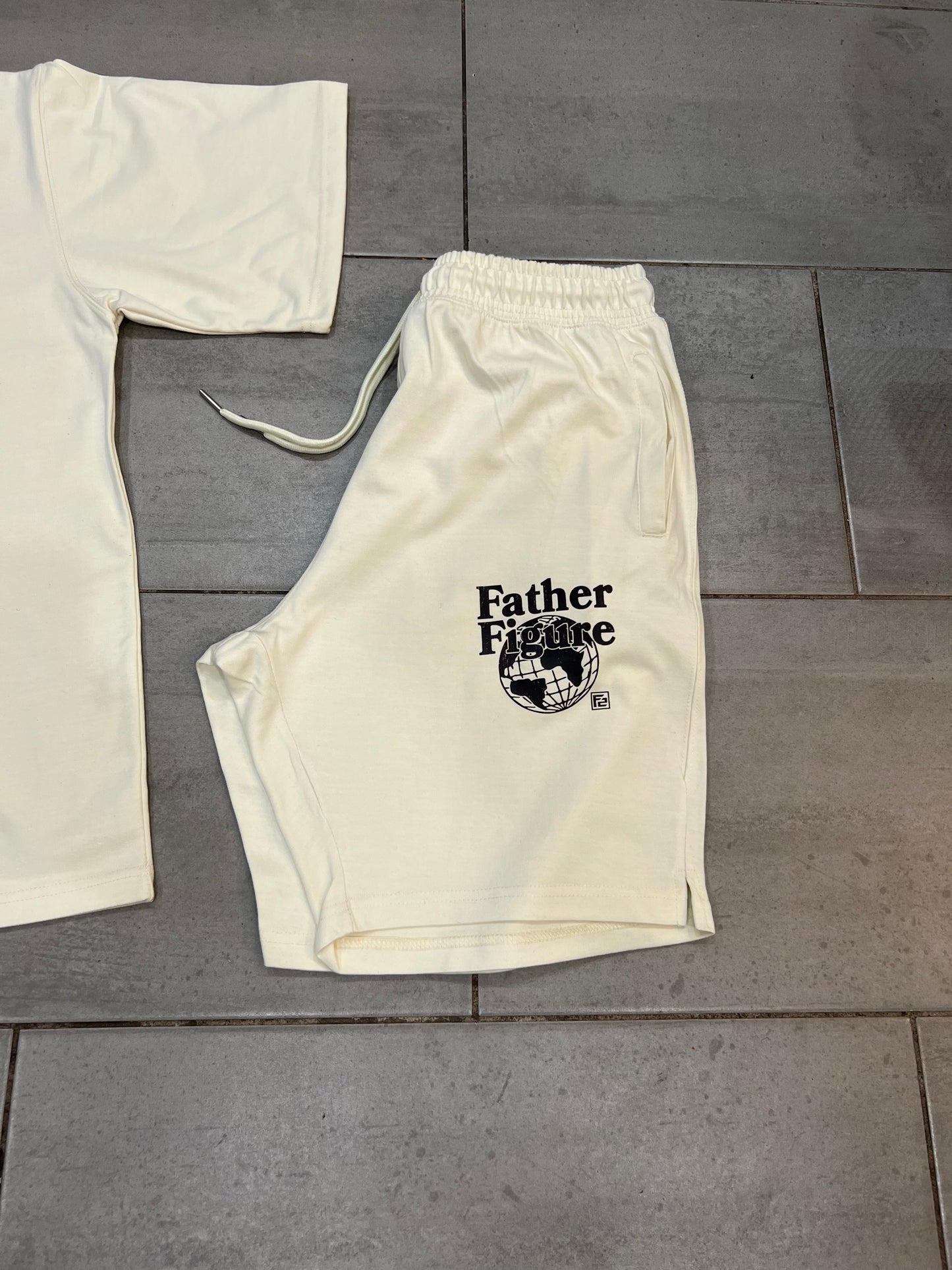 Stylish New Premium F2 Short Set in a modern oversized cut with a full collar, crafted from comfy 200 GSM fabric.