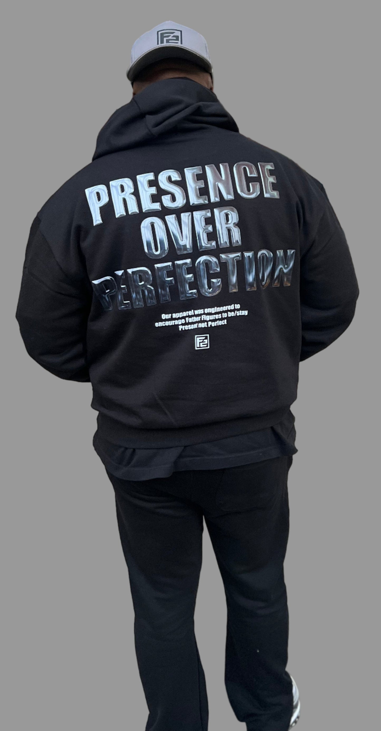 The new Fall/Winter F2 "METALLIC" JOGGER SET